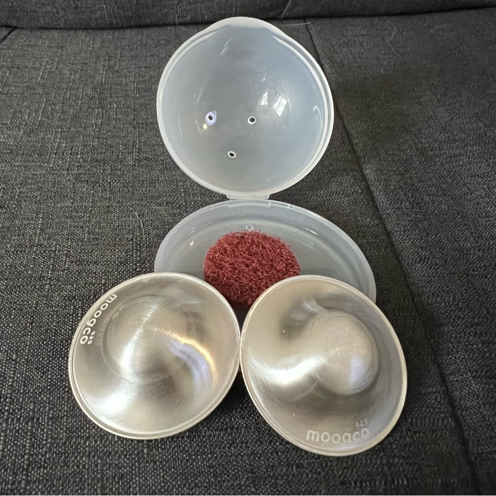 NWOT Silverettes